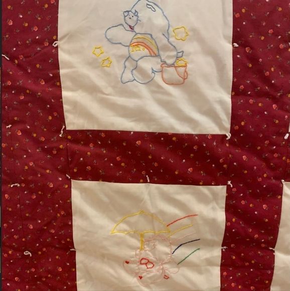 1980’s Handmade Care Bears Quilt Twin Sized - Picture 2 of 7